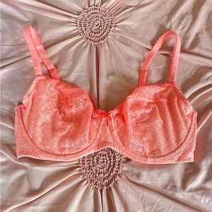 36DDD Victoria’s secret bralette